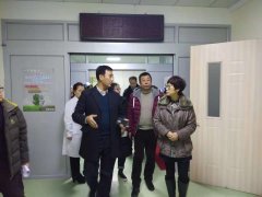 香坊区卫生局局长崔艳丽一行莅临我院指导检查