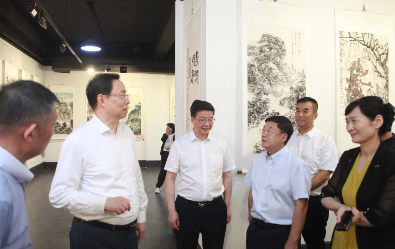 江海龙腾 共谱华章